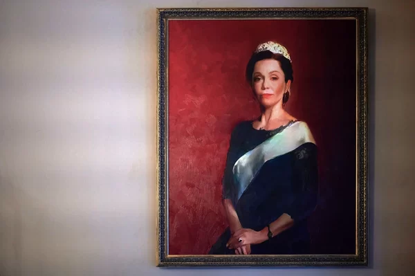 Portrait painting of Queen Ava (Sarah-Jane Redmond) - A Royal Runaway Romance